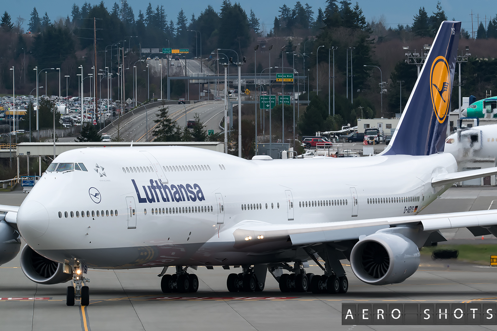 D-ABYS in Paine Field (PAE)