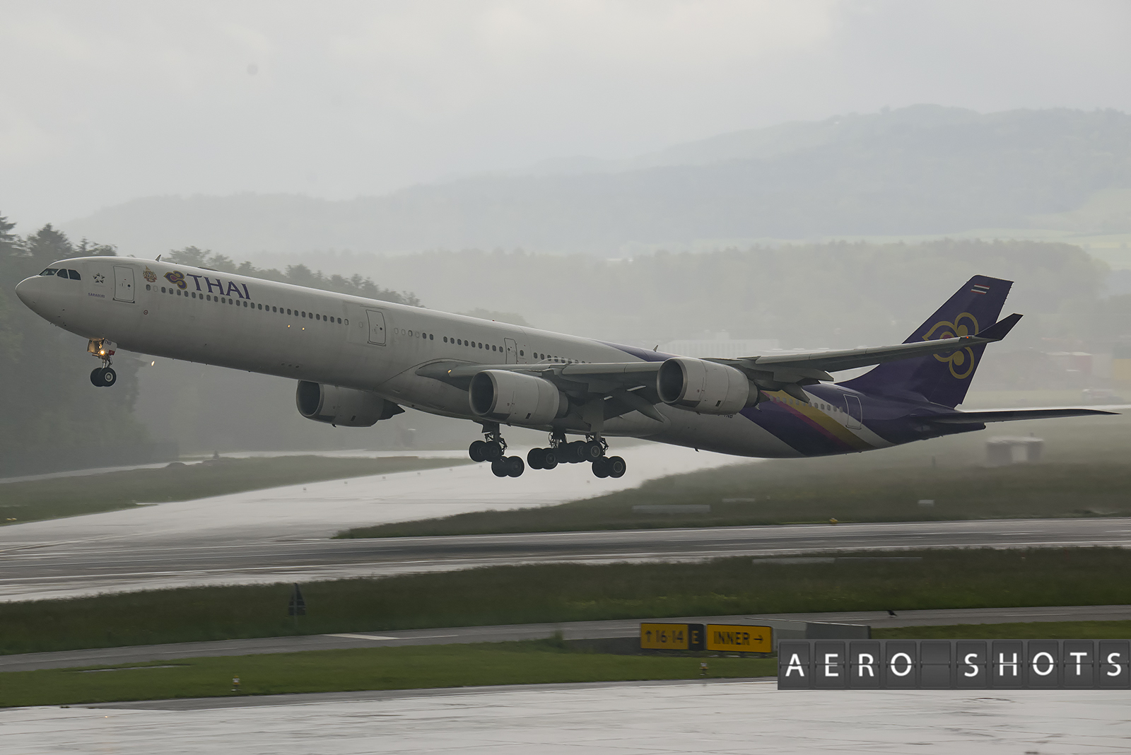 Thai_TG_A340_HS-TNB_Zurich_ZRH