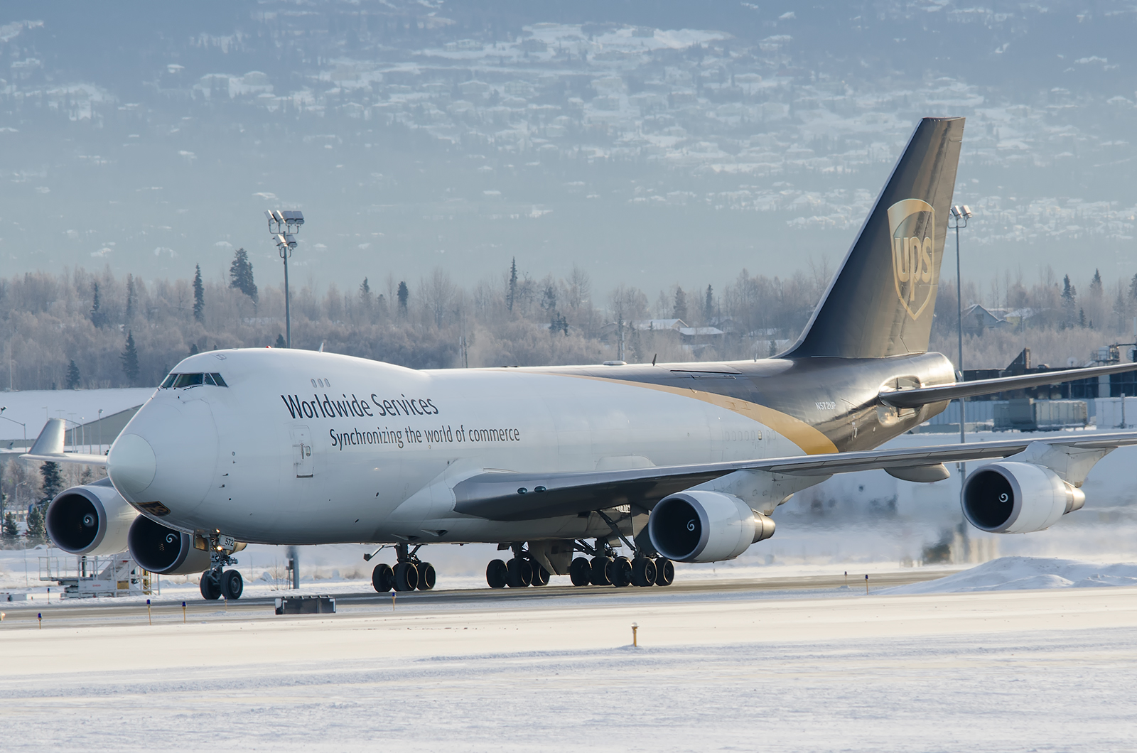 N572UP in Anchorage (ANC)