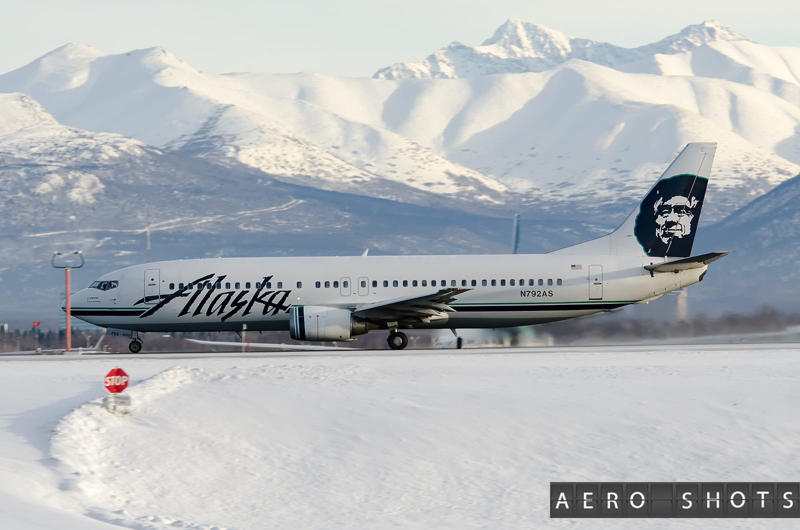N792AS in Anchorage (ANC)